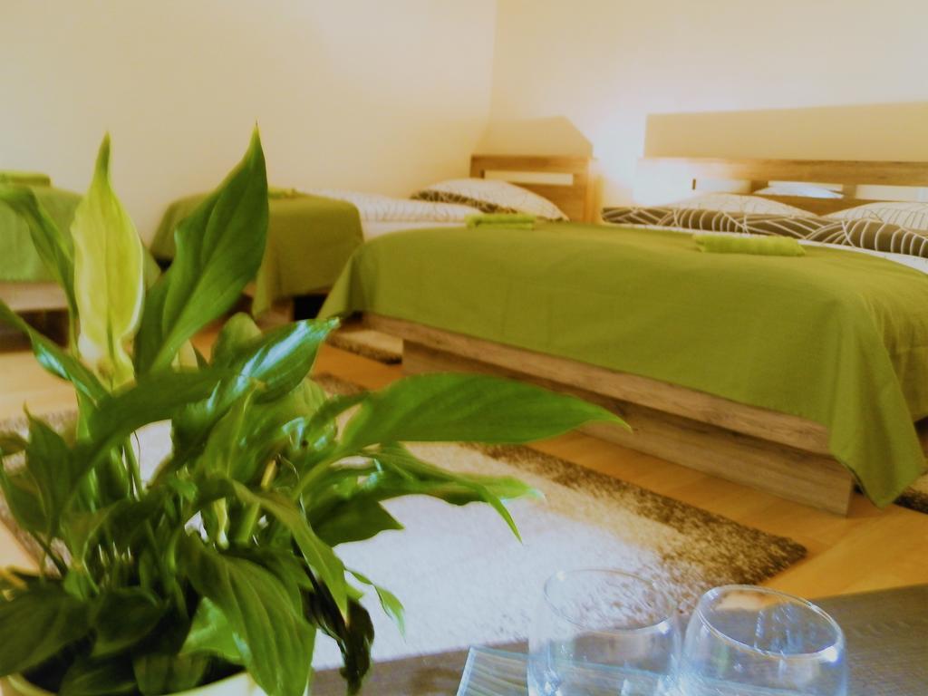 Bed and Breakfast Bartok Ter Panzio Эгер Экстерьер фото